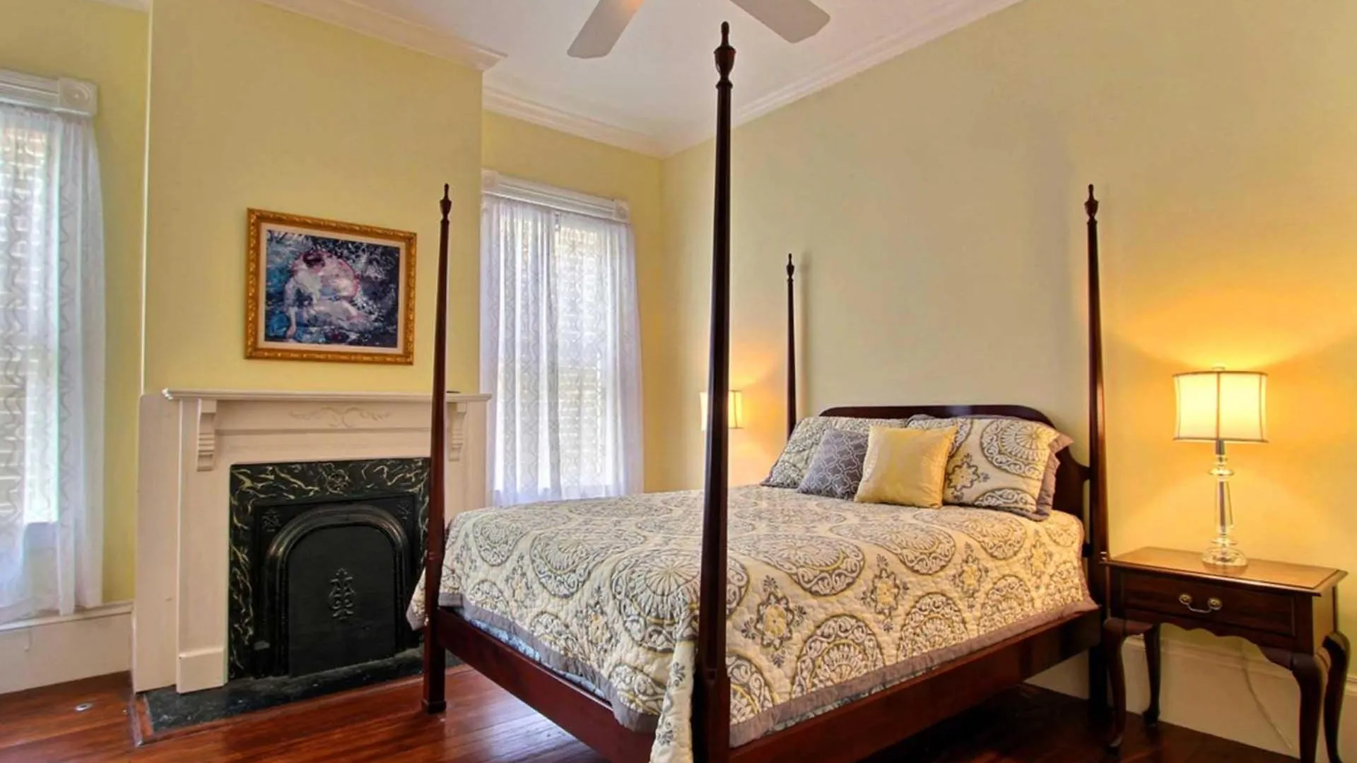 Willa Washington Square Manor Savannah